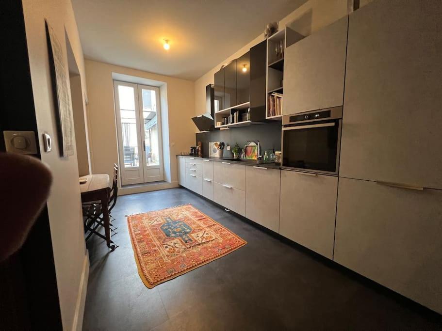 Coeur De Ville, Garage Prive Et Gratuit Avec Terrasse ! Cahors